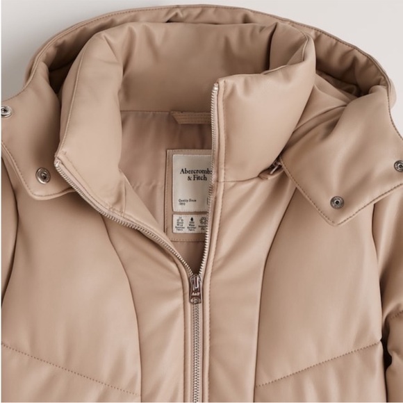 Abercrombie & Fitch Vegan Leather Cropped Puffer Jacket - Picture 6 of 11